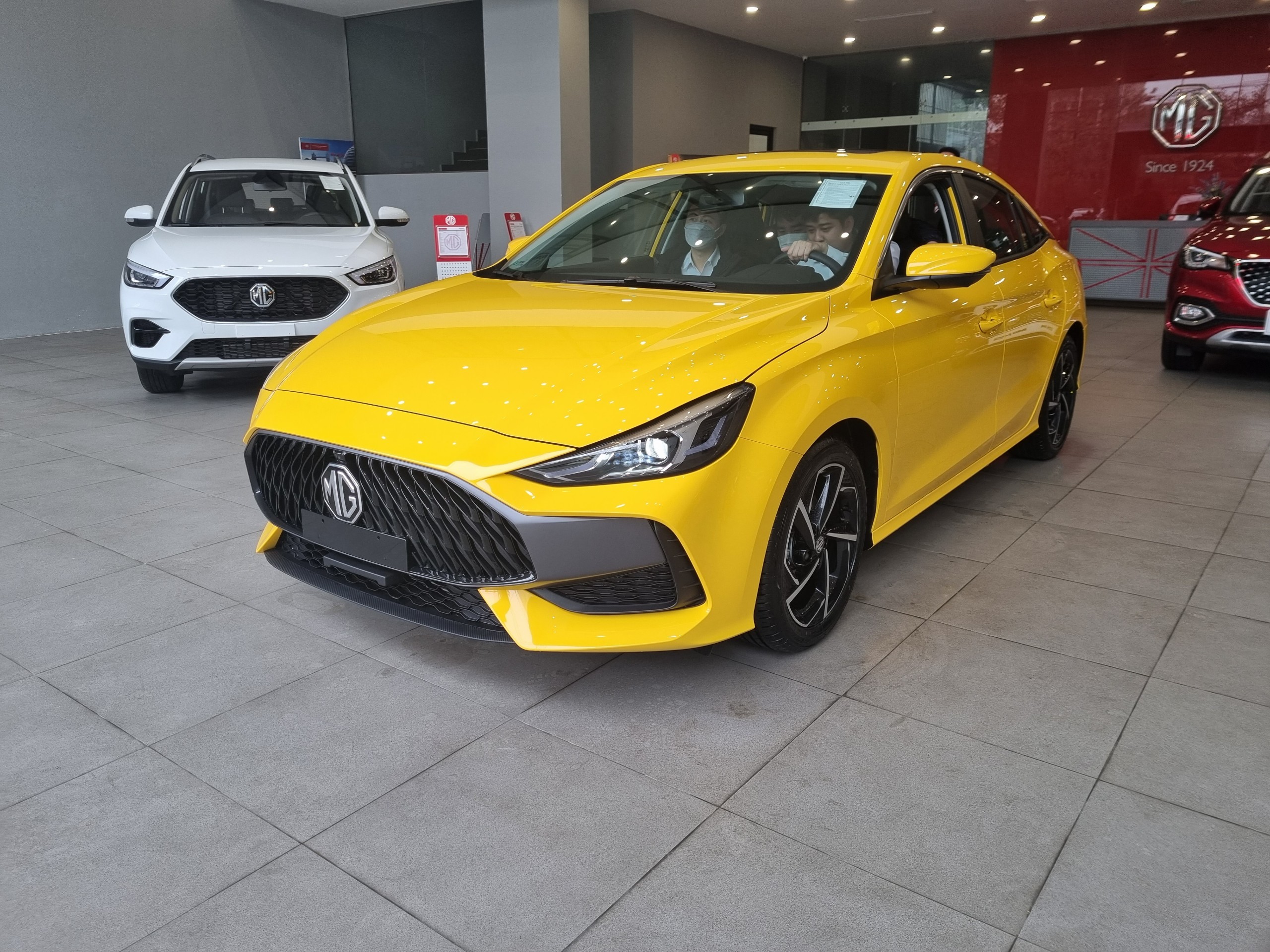 MG5